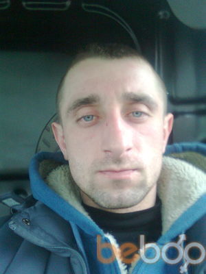  ,   Pety, 37 ,   