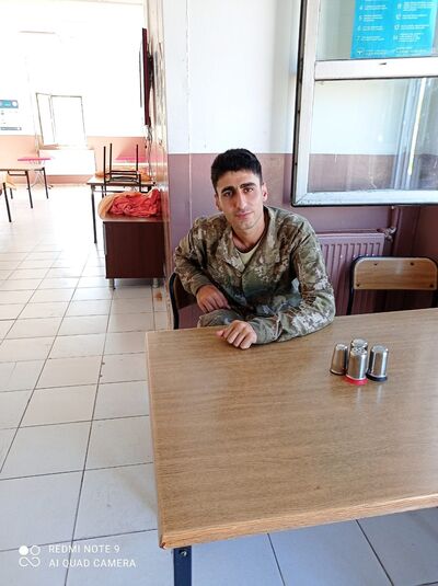  ,   Tarik, 29 ,   ,   