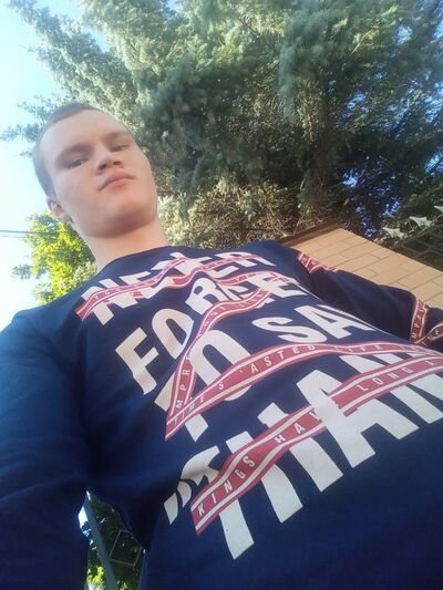  ,   Mikhail, 27 ,   ,   