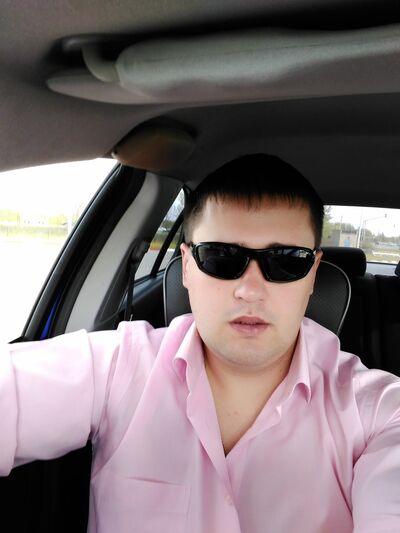  ,   Alex, 40 ,   