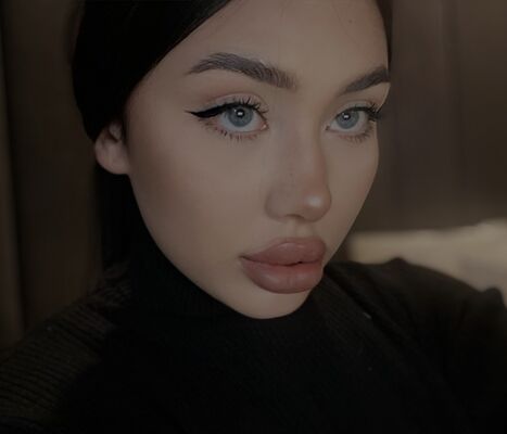  -,   Alena, 19 ,   