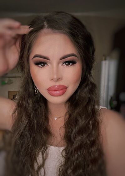 ,   Helen, 25 ,   ,   
