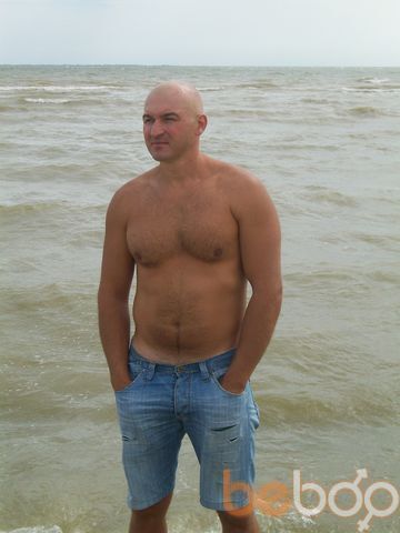 ,   Kostia, 53 ,  
