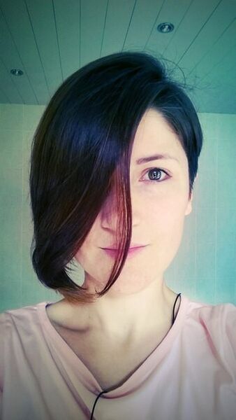  ,   Bernadett, 35 ,  