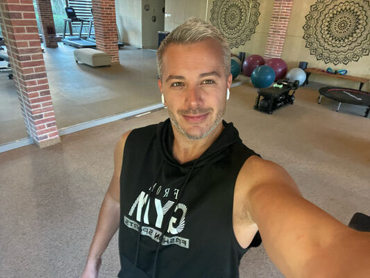  ,   Ivaylo, 40 ,   ,   , c , 