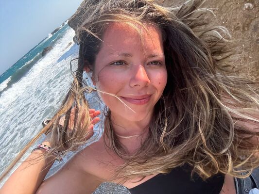  ,   Ana, 30 ,   