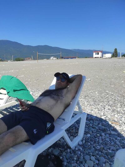  ,   Ilyas, 40 ,   ,   , c , 