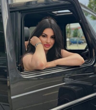  ,   Milena, 29 ,  