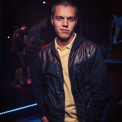  ,   Egor Komarov, 32 ,   ,   , c 