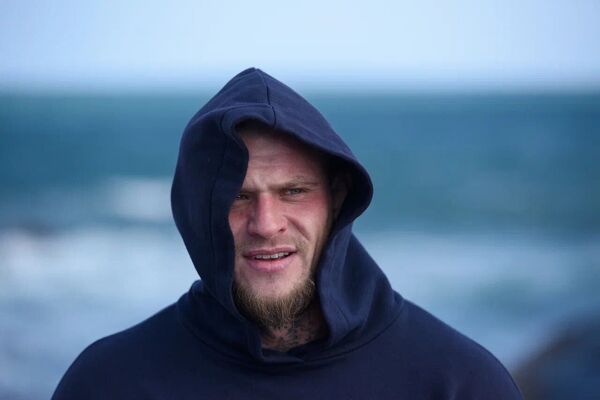  ,   Tommy, 34 ,   ,   