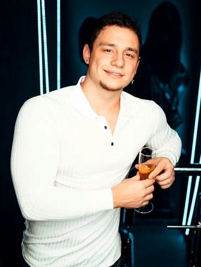  ,   Alex, 34 ,   ,   , 