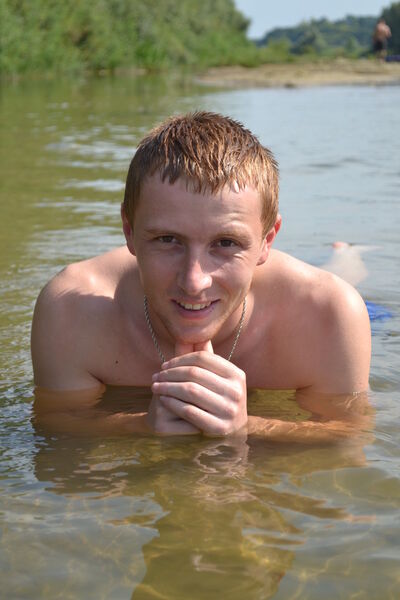  ,   Oleg, 36 ,   