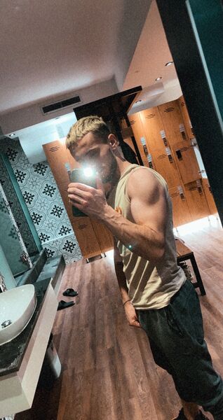  ,   Nick, 24 ,   ,   