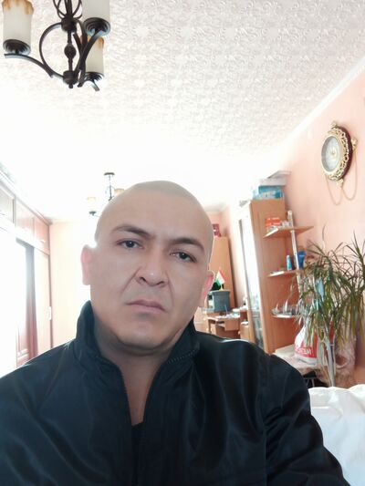  ,   Jamshed, 39 ,   ,   