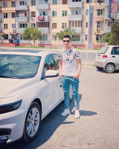  ,   Oybek, 31 ,   ,   