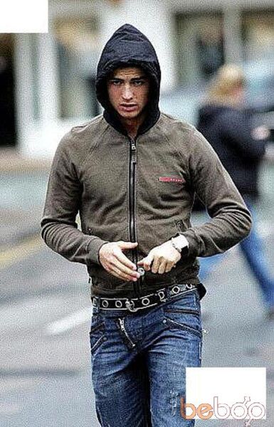  ,   Gujum, 32 ,   , 