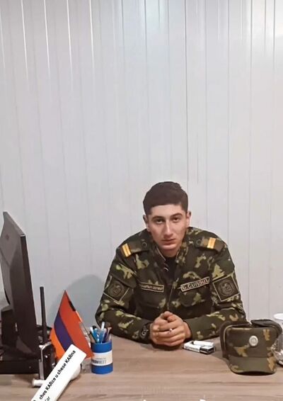  ,   Narek, 23 ,   ,   