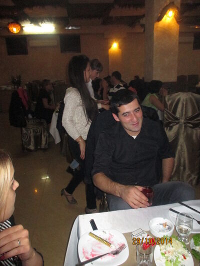  ,   Gio, 39 ,   