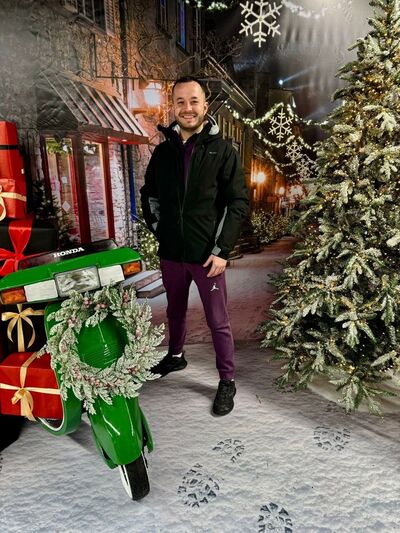  ,   Alex, 36 ,   ,   