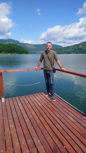  ,   Victor, 34 ,   ,   , c 