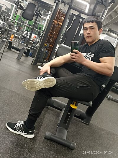  ,   Elbek, 23 ,   ,   