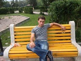  8795829  Racha, 37 ,    