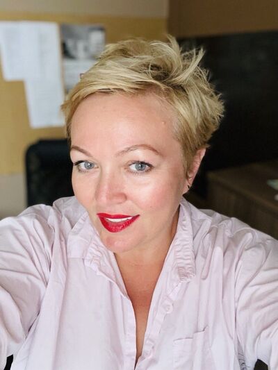  ,   LARA, 46 ,   c 