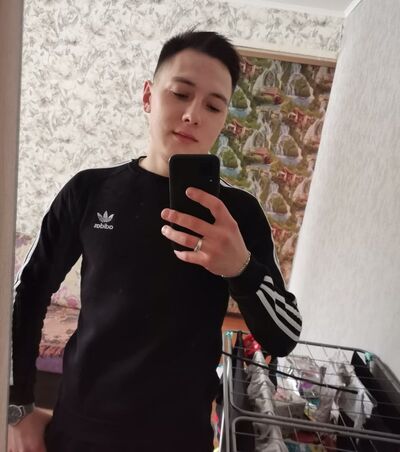  ,   Alex, 32 ,   ,   , c , 