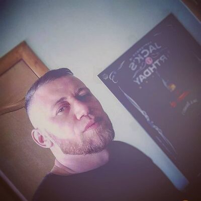 ,   Erik, 40 ,   ,   , c 