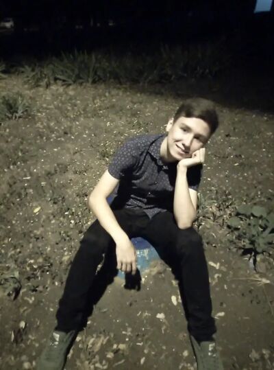  ,   Pavel, 21 ,   ,   