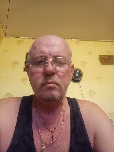 ,   Konstantin, 54 ,  