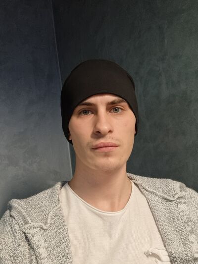  ,   Roman, 22 ,   ,   