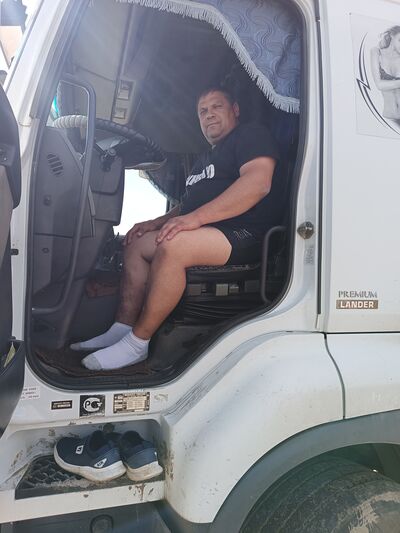  ,   Ivan, 44 ,   ,   , c 
