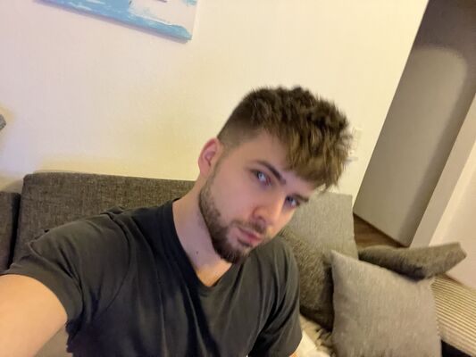  ,   Andrej, 28 ,   ,   