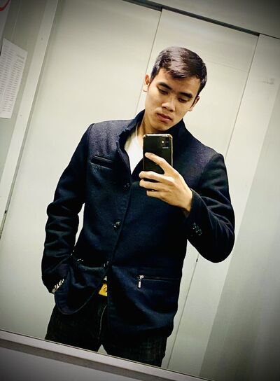  ,   Son Hoang, 26 ,   ,   