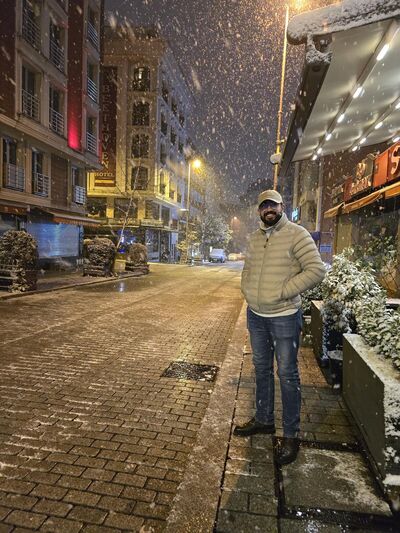  ,   Aziz, 24 ,   ,   