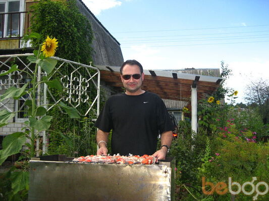  ,   Valdis, 53 ,   
