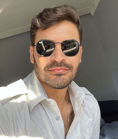  ,   Alexander, 44 ,     , c 