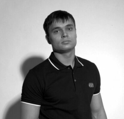  ,   Alex, 42 ,   