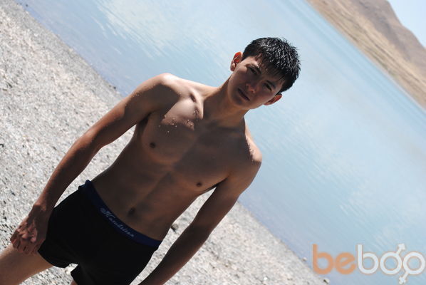  ,   Nurik, 32 ,   