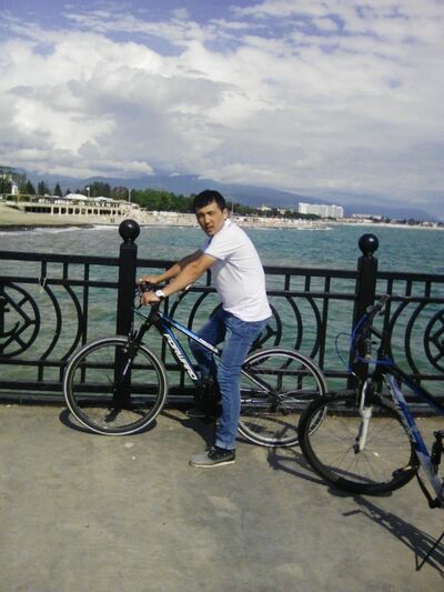  ,   Dilwod, 37 ,  