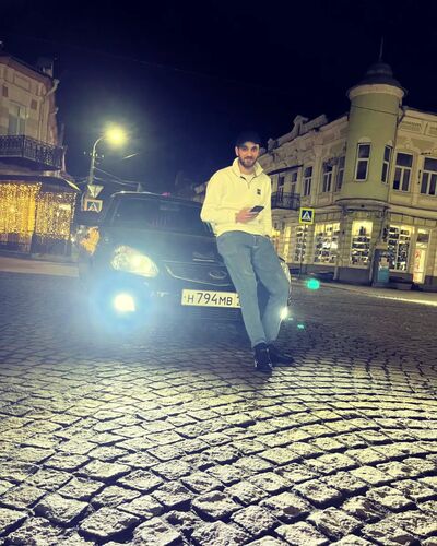  ,   Kamran, 29 ,   c 
