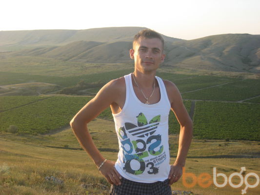  ,   Viktorr, 44 ,  