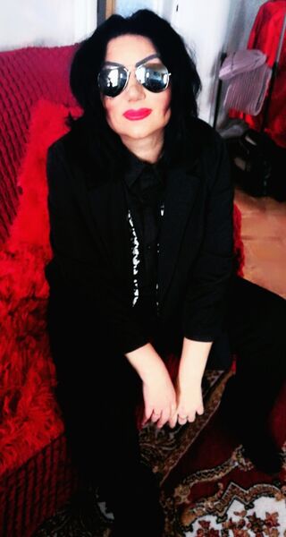  -,   SELENA, 49 ,   c , 