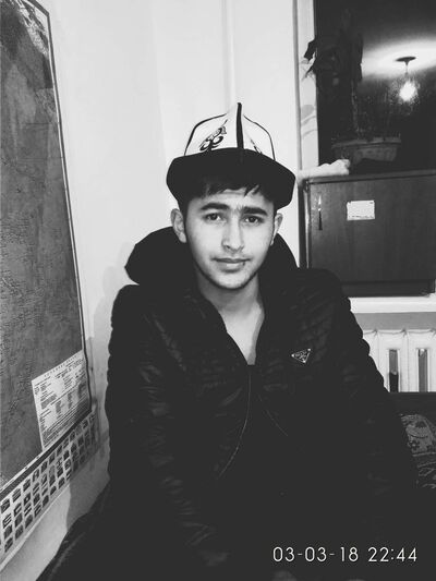  ,   Erlan, 27 ,   ,   , c 