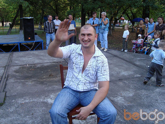  ,   Aleksandron, 42 ,  