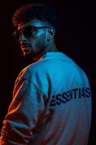  ,   Naser, 26 ,   ,   , c , 