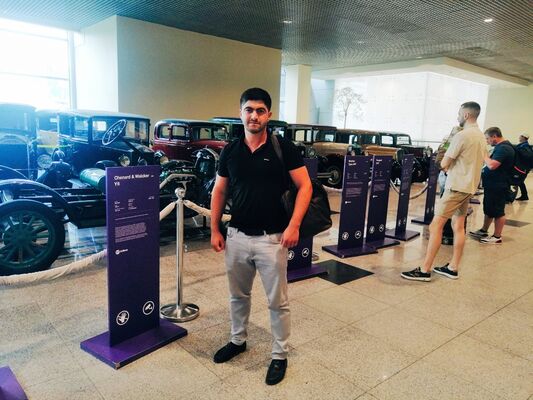  ,   Elik, 28 ,   ,   