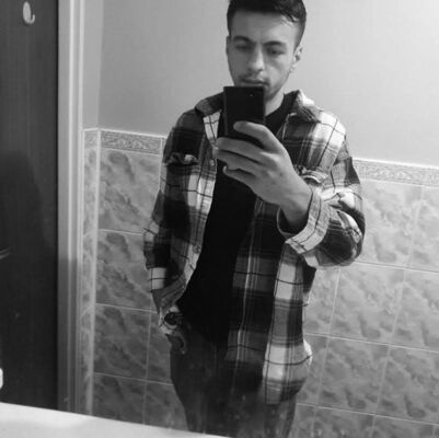  ,   Ivan, 28 ,   ,   