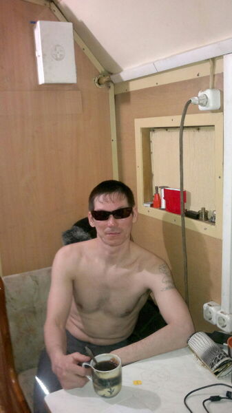  ,   Alex, 44 ,   